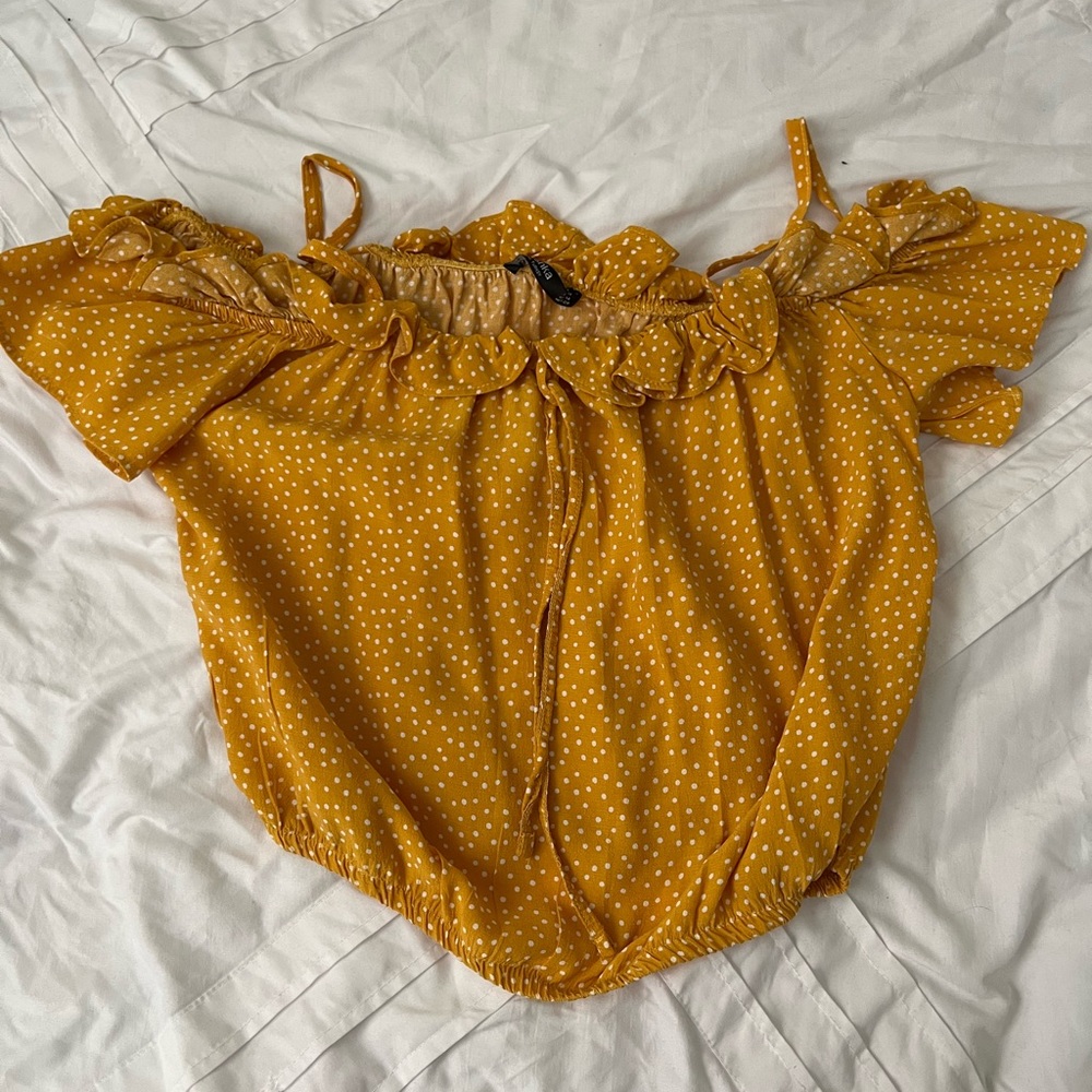 Off the shoulder yellow polka dot top